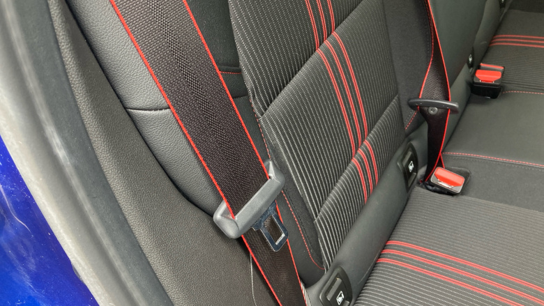 Renault Clio 1.6 E-TECH Hybrid 140 RS Line 5dr Auto Hybrid Hatchback